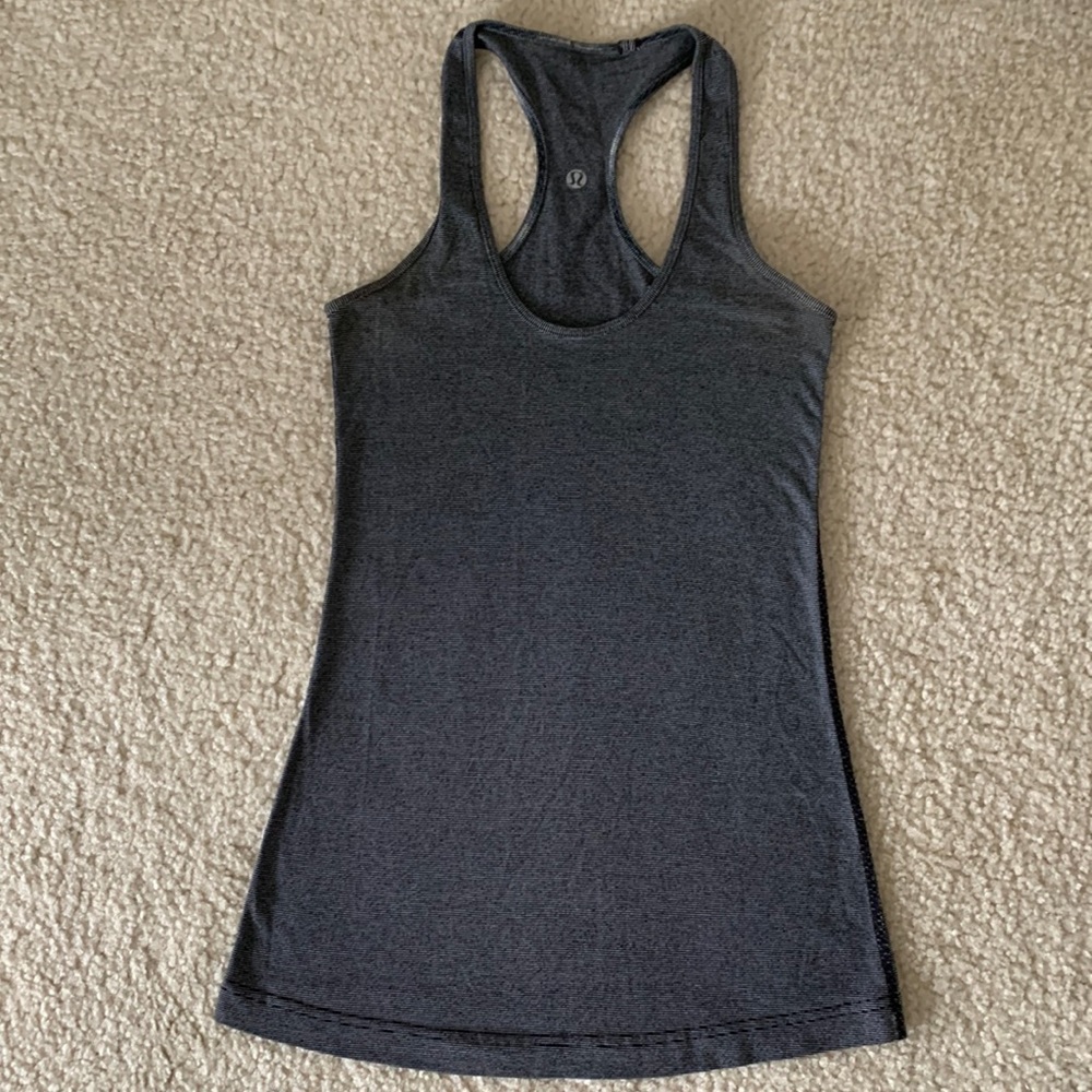 Women’s Lululemon Tank 2